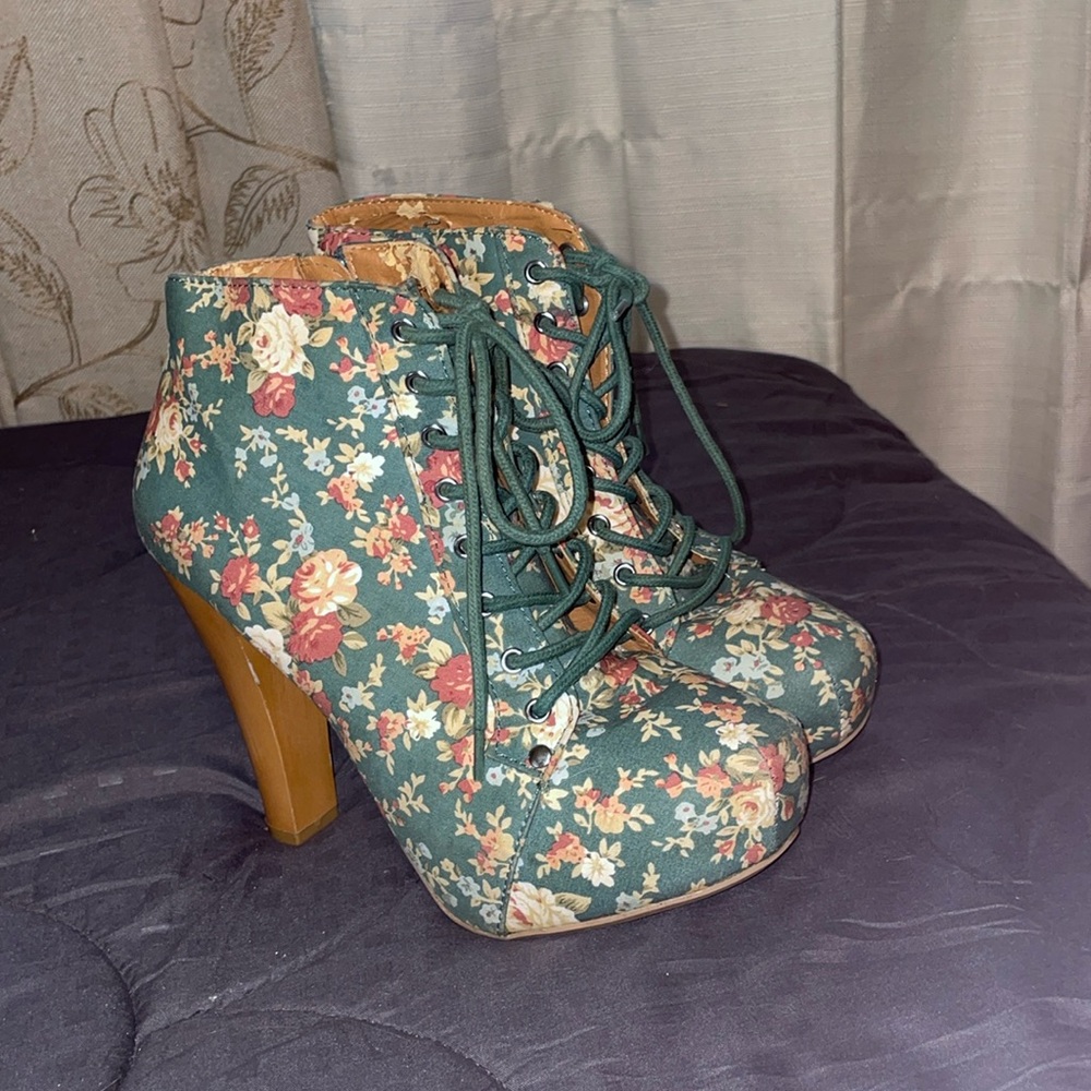 Vintage floral heeled boots